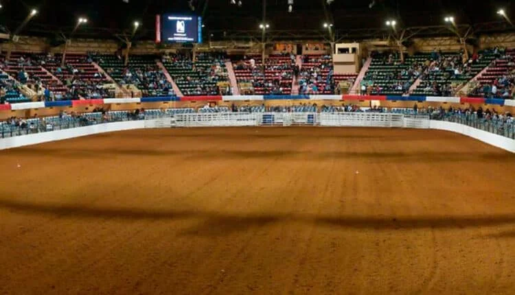 O que significa rodeio indoor? |